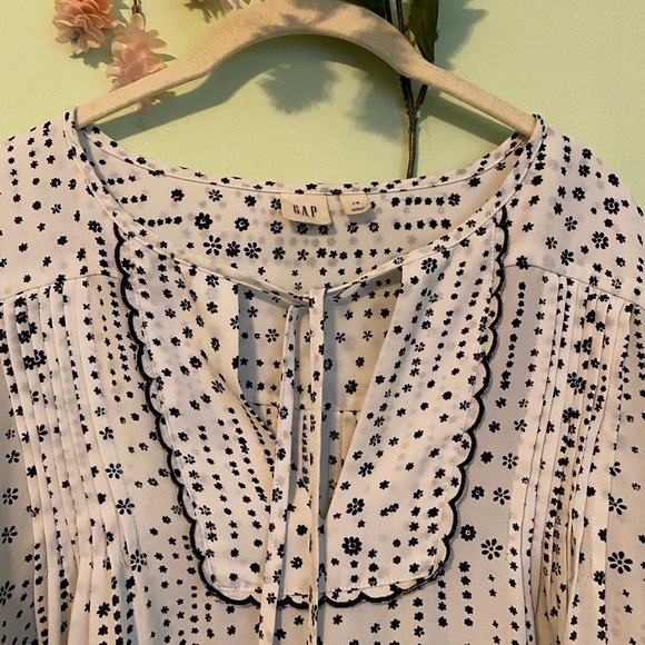 GAP blouse | Boho | white and black long sleeve | western - Picture 5 of 9